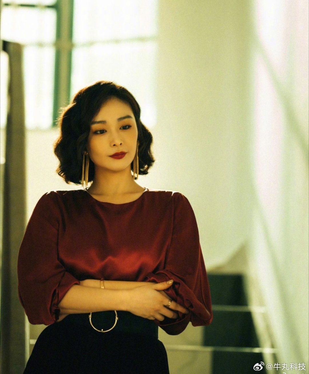 高叶凭狂飙获金鹰奖最佳女配角，演艺之路的辉煌瞬间