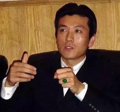 黄圣依与杨子的情感波折，多次分开的背后真相及思考