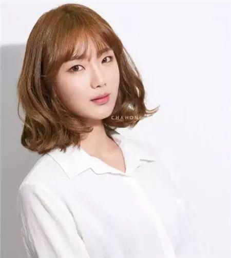 最新流行女生短发发型图片汇总