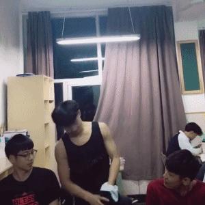 美图秀秀最新更新，自信之光照亮励志之旅，展现变化之美