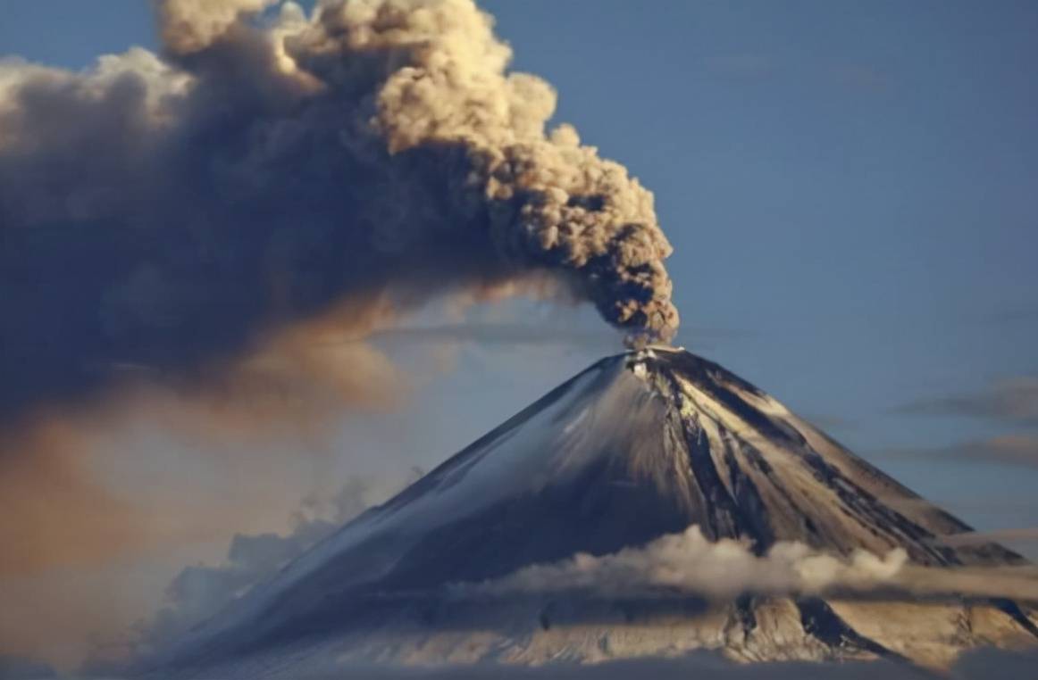 富士山最新动态与探寻小巷独特魅力的探索之旅