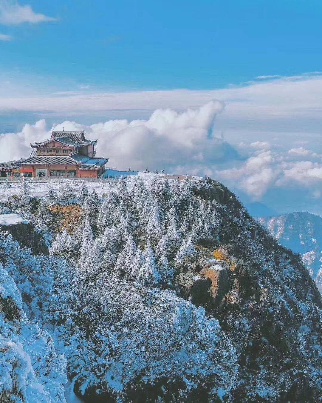 峨眉山最新美景，人间仙境再现！