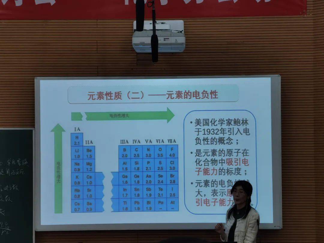 澳门正版资料大全生肖卡解读，精准资料释义_未来SMR657.01版