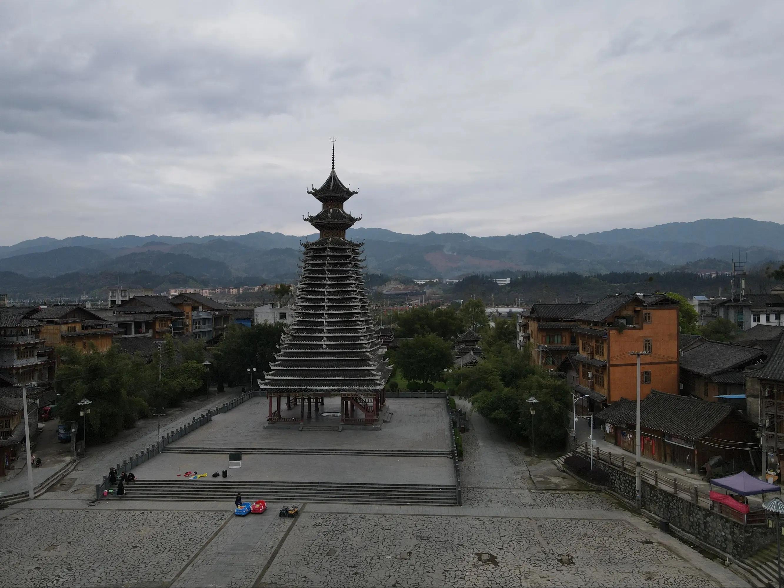 成都交通事故最新消息与美好探索之旅的碰撞