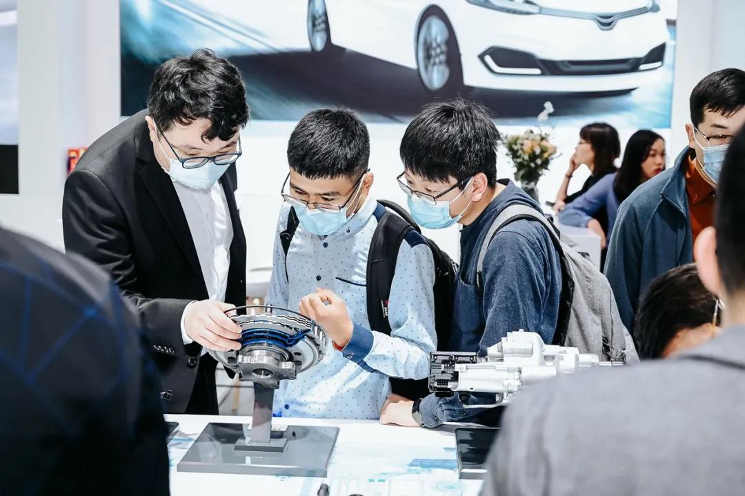 2024今晚澳门开什么号码,词语解析虔诚_4.77.79赛力斯