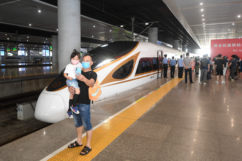 商合杭高铁最新动态，速度与激情中的励志之旅