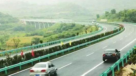 酉沿高速公路最新动态，温馨旅程的进展与揭秘