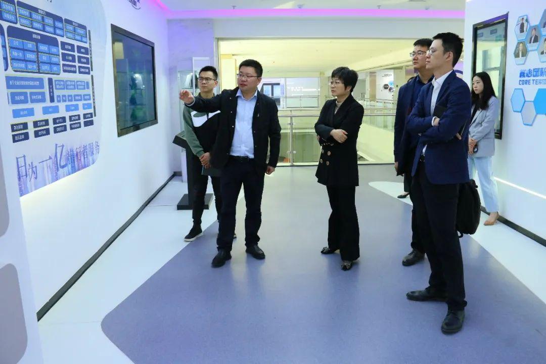 大华股份引领科技前沿，塑造行业标杆，发布最新消息
