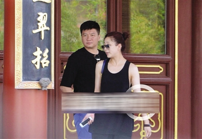 李金羽与殷桃，星光璀璨联手，共绘时代新画卷的最新消息